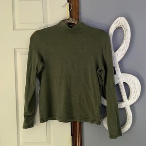 Long sleeve turtleneck